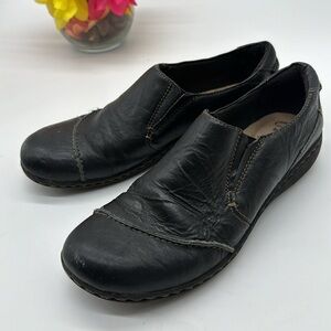 Clarks Black Leather Slip On Loafer Size 8.5 BLO6138F